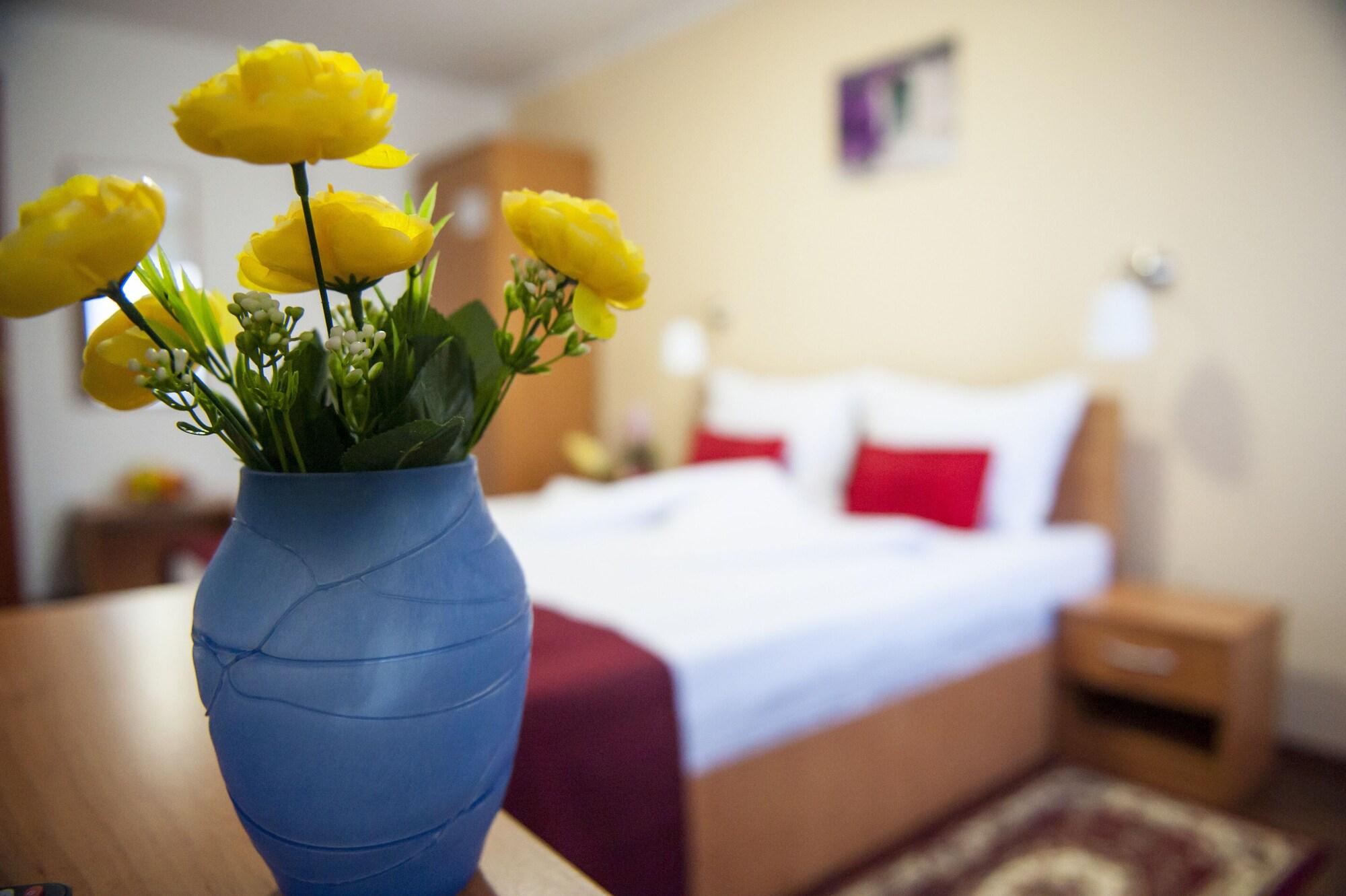 Hotel La Casa Nord Bucarest Esterno foto
