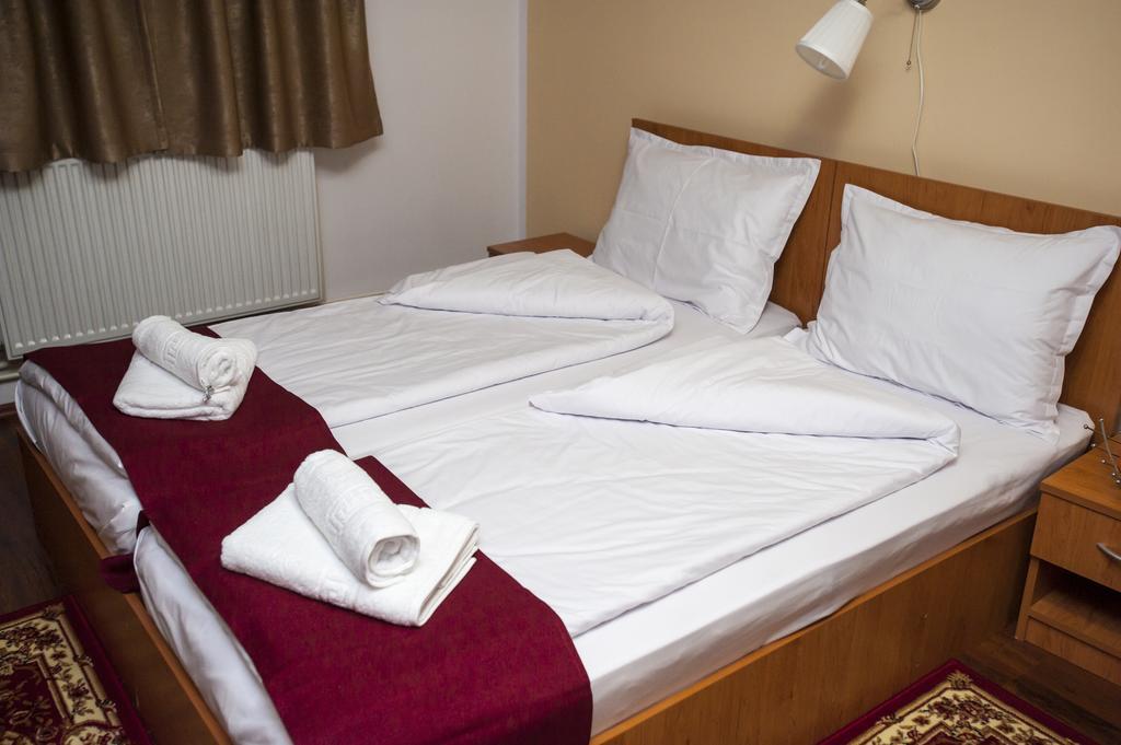Hotel La Casa Nord Bucarest Esterno foto