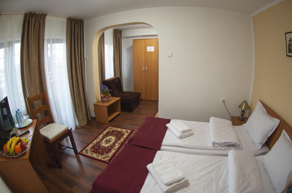 Hotel La Casa Nord Bucarest Esterno foto