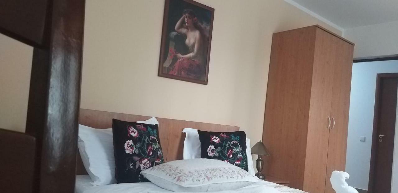 Hotel La Casa Nord Bucarest Esterno foto