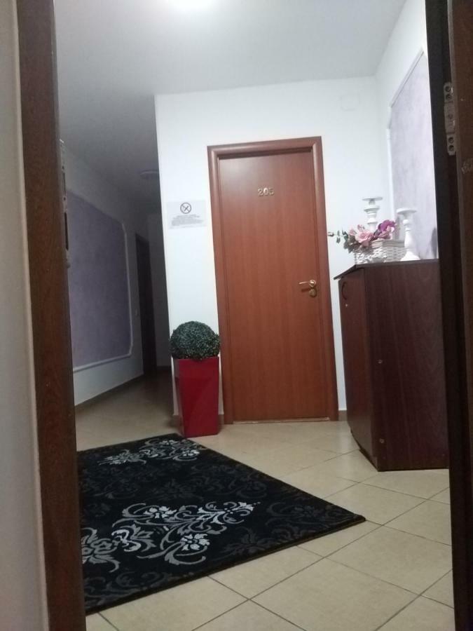 Hotel La Casa Nord Bucarest Esterno foto