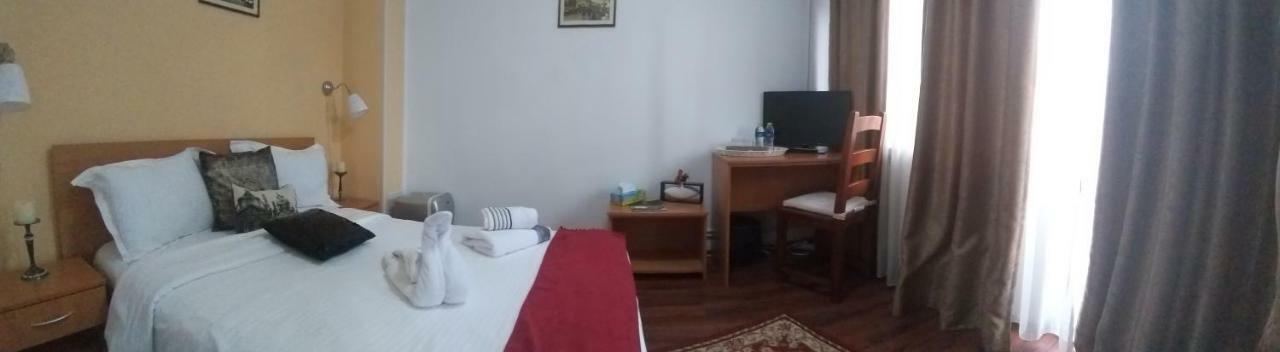Hotel La Casa Nord Bucarest Esterno foto